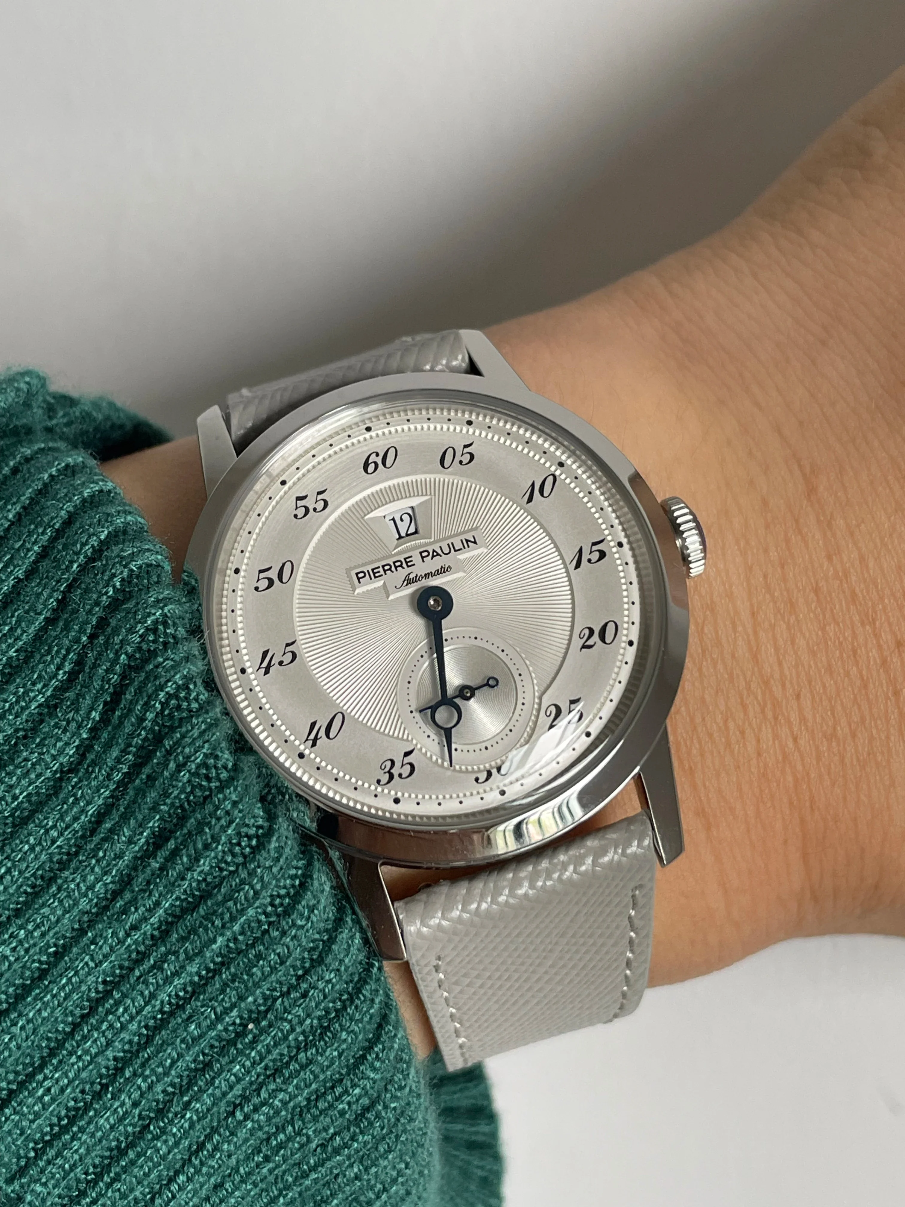 Thinner Designs Pierre Paulin Jumping Hour Watch - Image 8